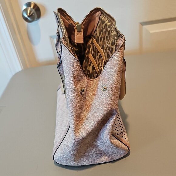 Guess Pink Perforated Tote - Picture 7 of 7